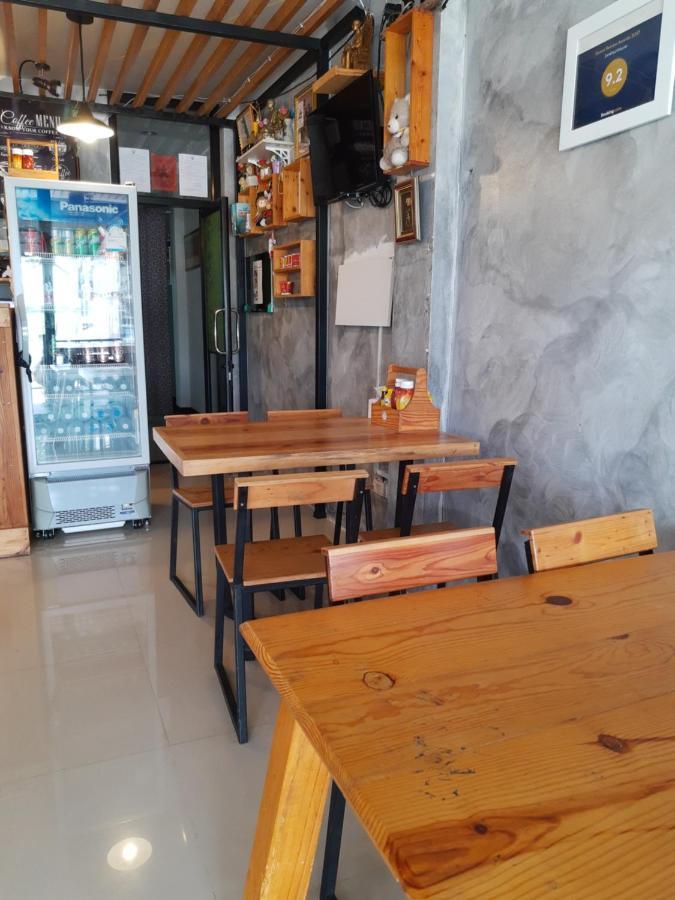 Baankhuninn Urt Airport Surat Thani Exterior foto