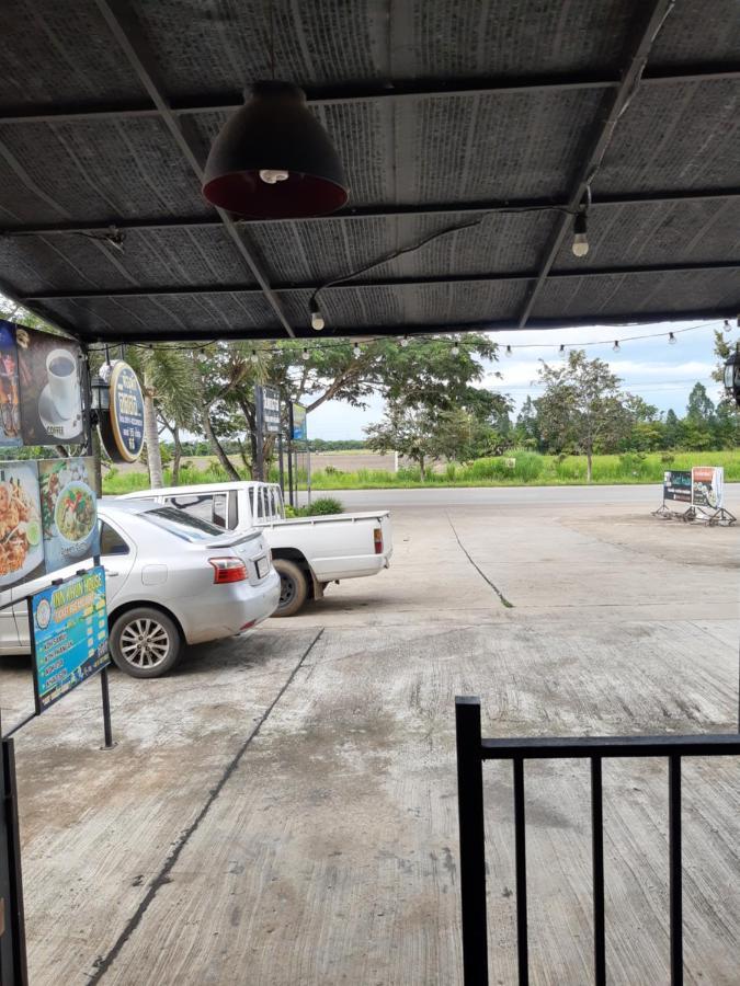 Baankhuninn Urt Airport Surat Thani Exterior foto